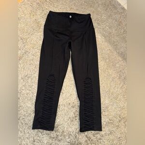 Black Yogalicious Capris!